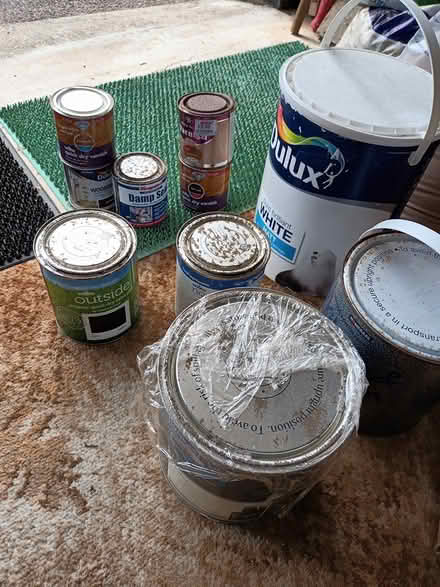Photo of free paints and varnishes (Baldock, Clothall Common SG7) #1