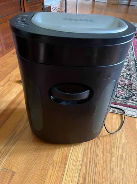 Photo of free Paper Shredder (Glenview) #1