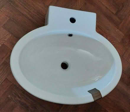 Photo of free Bathroom basin (Barkingside, IG6) #2