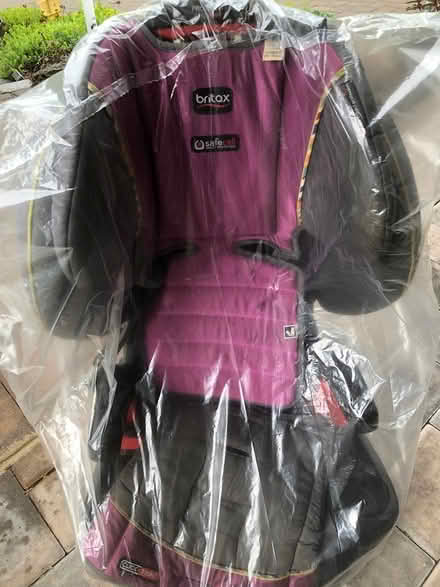 Photo of free Car seat (Dix Hills) #1