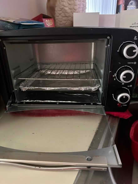 Photo of free Toaster Oven (Glen Burnie, MD 21061) #1