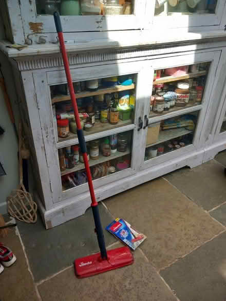 Photo of free Vileda flat mop plus spare cover (HR1) #1