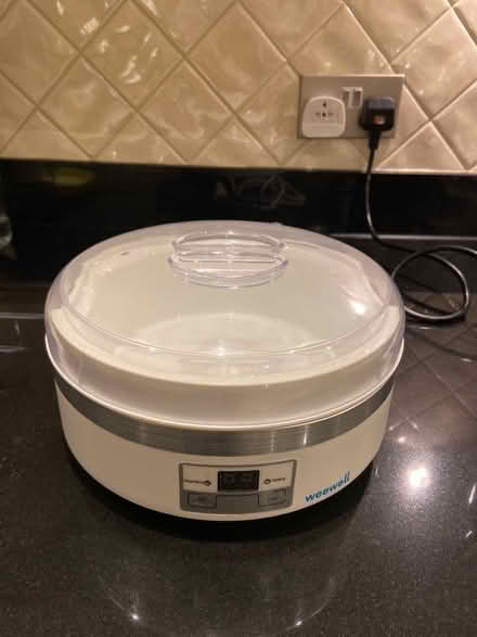 Photo of free yogurt maker (Belsize Park NW3) #1