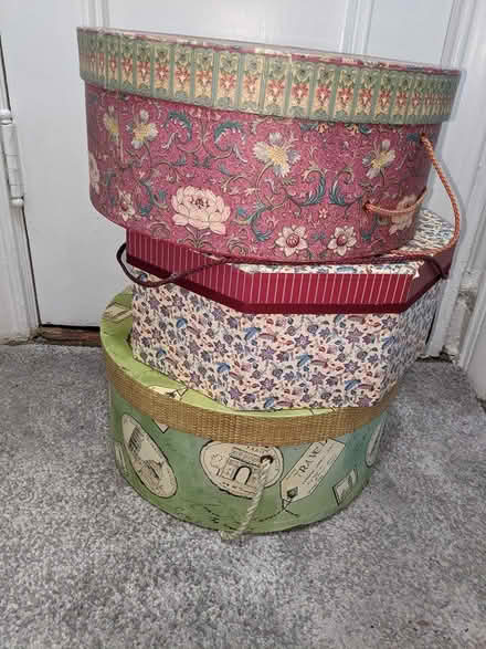 Photo of free decorative hat boxes (Washington Heights near GWB) #1