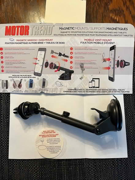 Photo of free Magnetic window and Dash mount (Kanata (Katimavik)) #1
