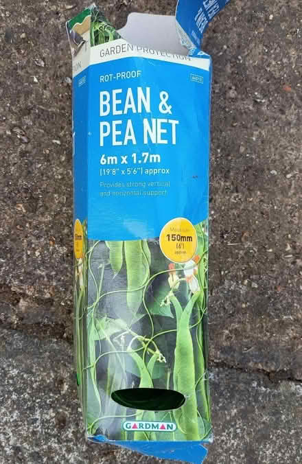 Photo of free Bean & pea net (Ware SG12) #1