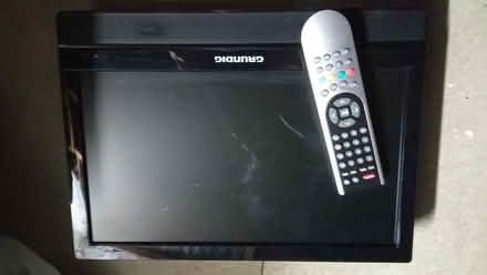 Photo of free 15" tv and remote (Amersham) #2