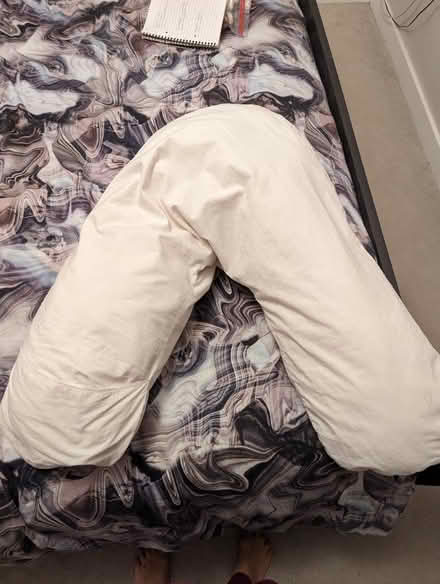 Photo of free V pillow for pregnancy (Kennington SE11) #1
