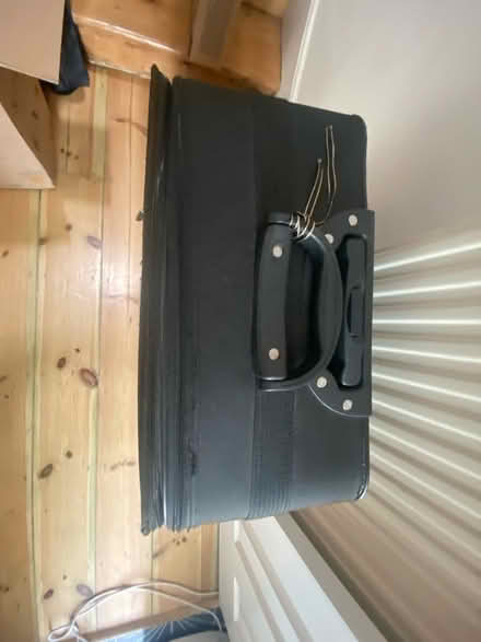 Photo of free Large suitcase (Brockley / Lewisham SE13) #2