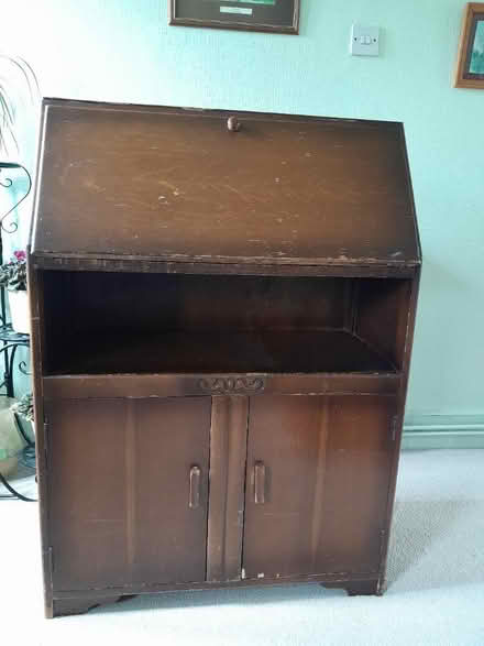 Photo of free Bureau (Burbage) #1