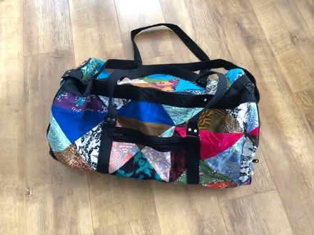 Photo of free Pretty duffel bag (Forest Hill OX33) #1