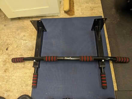 Photo of free Wall mounted chin bar (BN14) #1