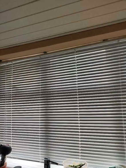Photo of free Venetian blind (Cowling PR6) #1