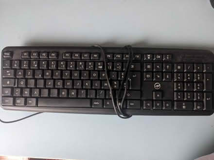 Photo of free AZERTY keyboard (OX4) #1