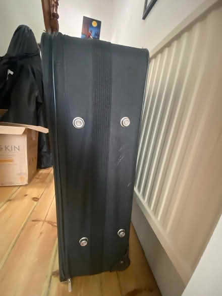 Photo of free Large suitcase (Brockley / Lewisham SE13) #3