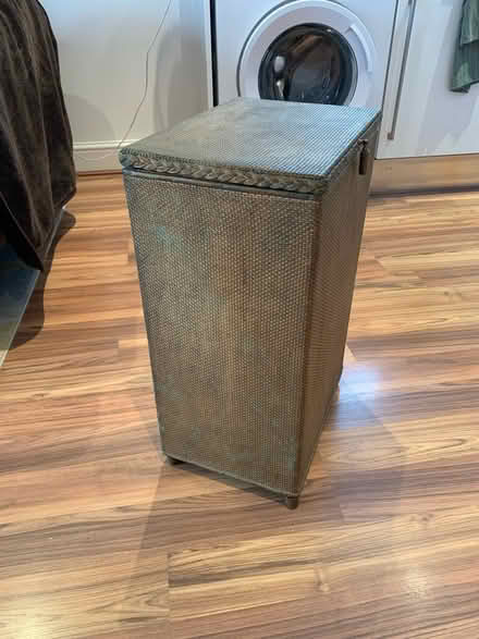 Photo of free Gold/brown hamper (Walthamstow E17) #1