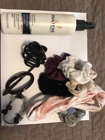 Photo of free Hair accessories (Park slope Brooklyn 11215) #1