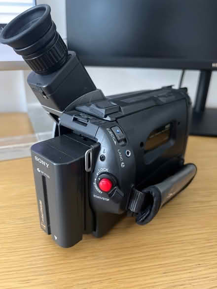 Photo of free Sony Camcorder (parts/ not working) (Waterloo SE1) #3