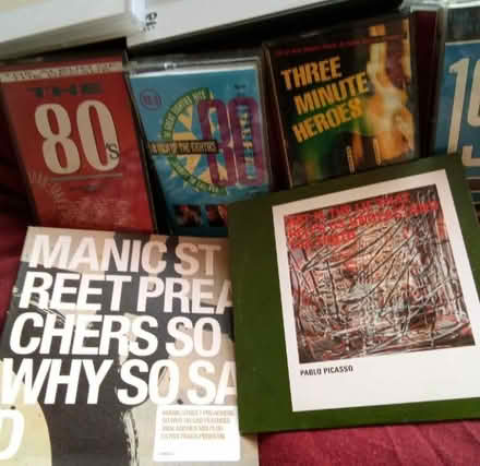 Photo of free CD's, dvds and tapes (Pendleton M6) #1