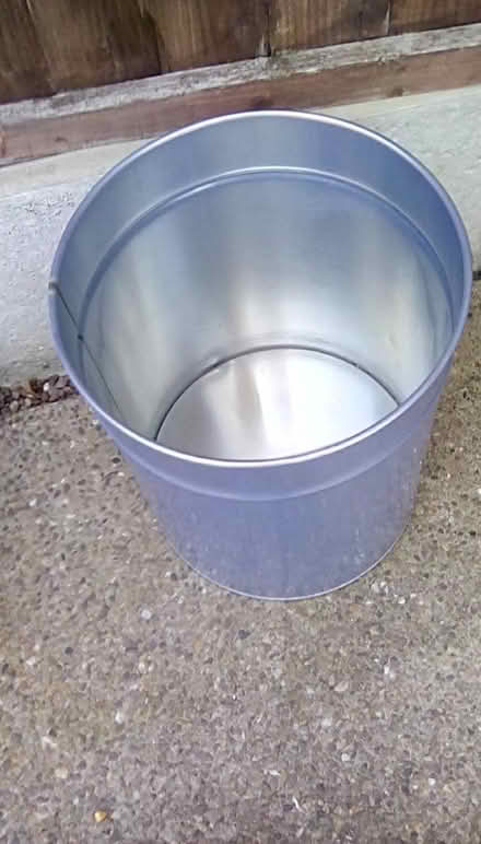 Photo of free Metal bin (Chaddesden DE21) #1
