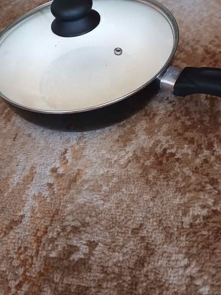 Photo of free ceramic frying pan (Baldock, Clothall Common SG7) #1