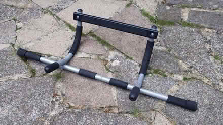 Photo of free Pull up bar (OX25) #1