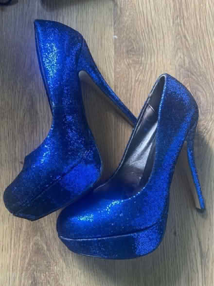 Photo of free Size 6 glitter blue shoes (Oswestry SY11) #1