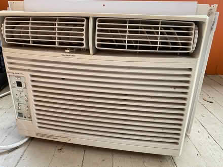 Photo of free Frigidaire air conditioner (75 Jerome St W.Medford) #1
