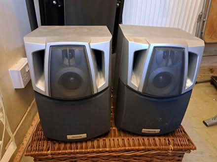 Photo of free Pair of Aiwa Stereo Speakers (E4) #1