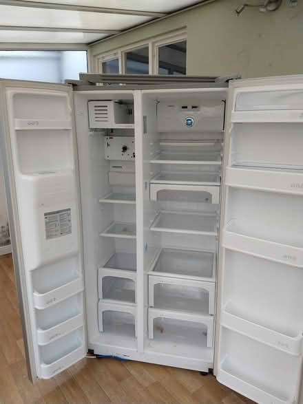Photo of free American Style Samsung Freezer (Southend-on-Sea, SS2) #2