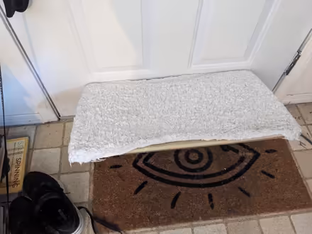 Photo of free Cat window sill shelf (Vancouver/Portland metro area) #3