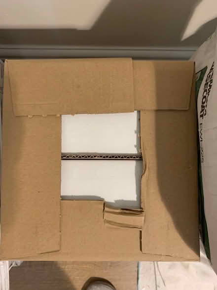 Photo of free White metro tiles (Stockbrook, Derby DE22) #1