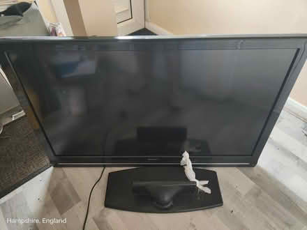 Photo of free 42 inch TV not smart tv (PO15 Fareham) #1