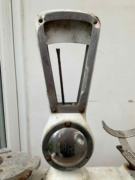 Photo of free Vintage tatty shop scales (Bohemia TN37) #3