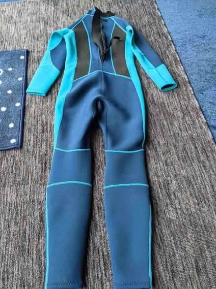 Photo of free Child's Wetsuit 13 Years (CT9) #1