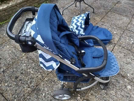 Photo of free baby travel system (Chiseldon SN4) #3