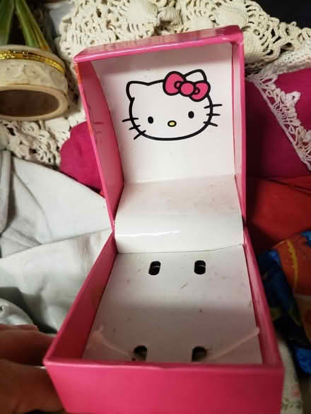 Photo of free Hello Kitty watch box (San Leandro) #3
