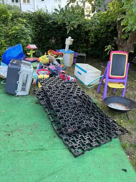 Photo of free Medium dog travel crate (NW11) #1