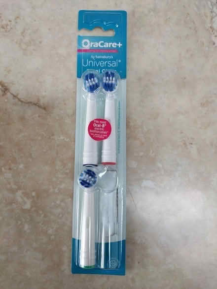 Photo of free New electric toothbrush heads (New Malden KT3) #1