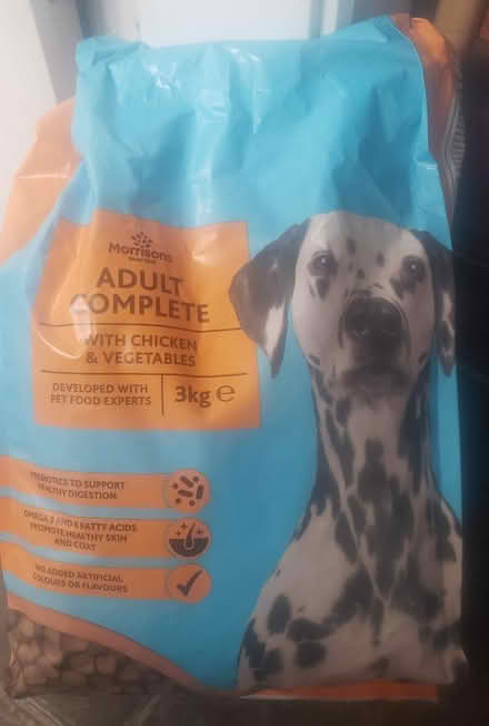 Photo of free Dog food: Morrisons Adult Complete chicken and vegetables (Beeston LS11) #1