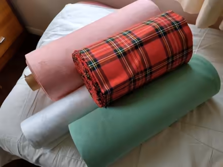 Photo of free log rolls of embossed cotton (IP9) #2