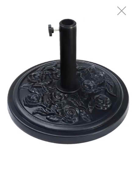 Photo of a patio umbrella and base (Morningside and Milner.) #1