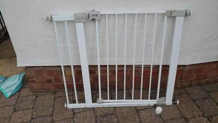 Photo of free Stair gate with extension (Tonbridge) #1