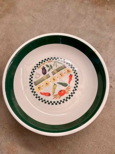 Photo of free 4, 8” pasta bowls with chips (South Novato Blvd) #2