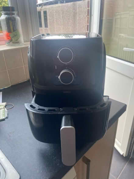 Photo of free Air fryer (ME19) #1