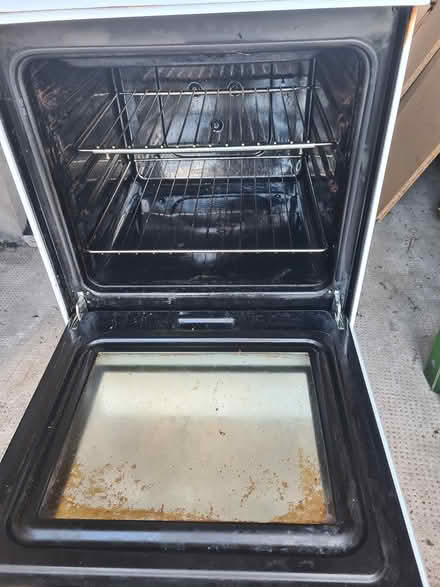 Photo of free Electric cooker (oven and hob) (Colinton EH13) #2