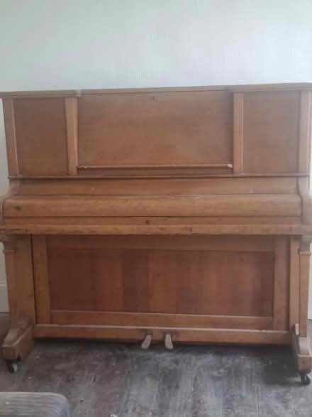 Photo of free Piano (N8 hornsey) #1