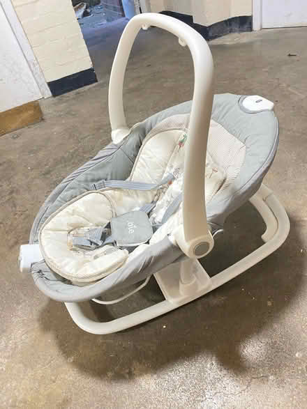Photo of free Baby rocking bed chair seat thingy (Chesham HP5 3) #1