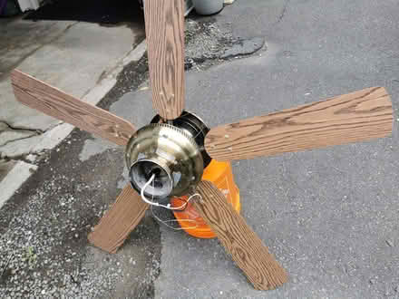 Photo of free Old style ceiling fan (Vanier north) #3
