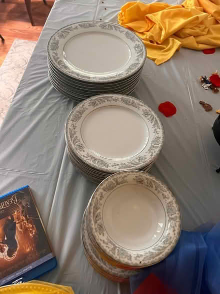 Photo of free ‘beauty and the beast’ decorations (Accord, NY) #2
